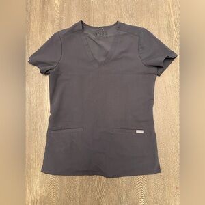 FIGS DARK GREY TWO POCKET SCRUB TOP - Size XS SKU:118